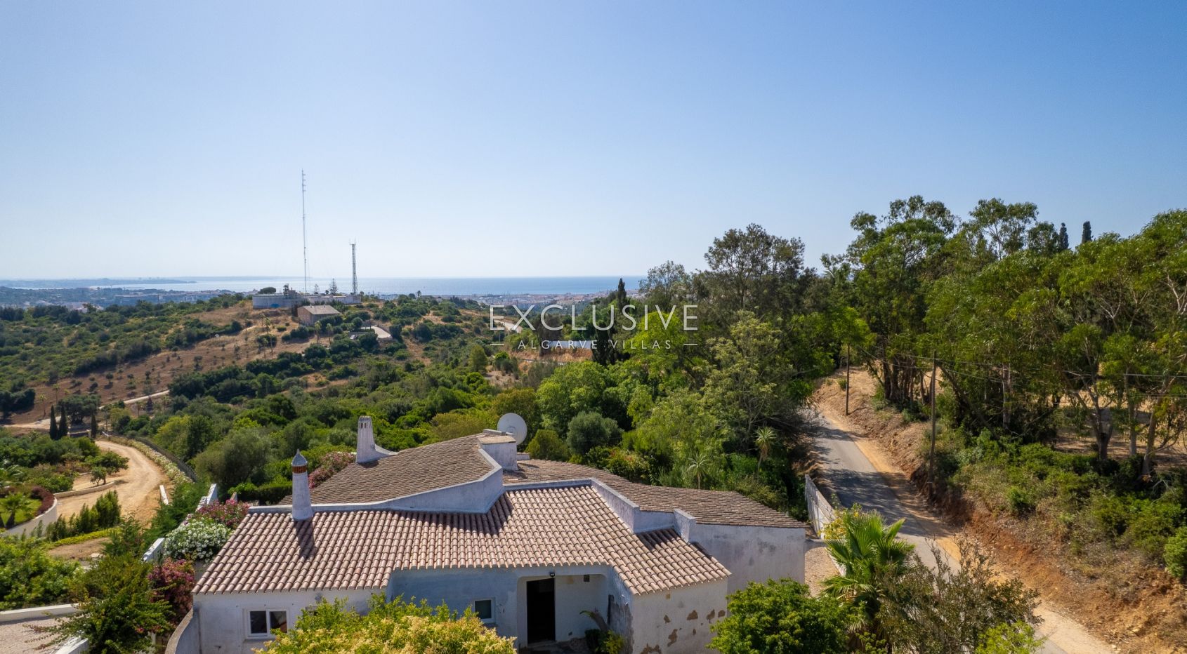 Renovierungsbedürftige Villa mit Meerblick in Falfeira, Lagos