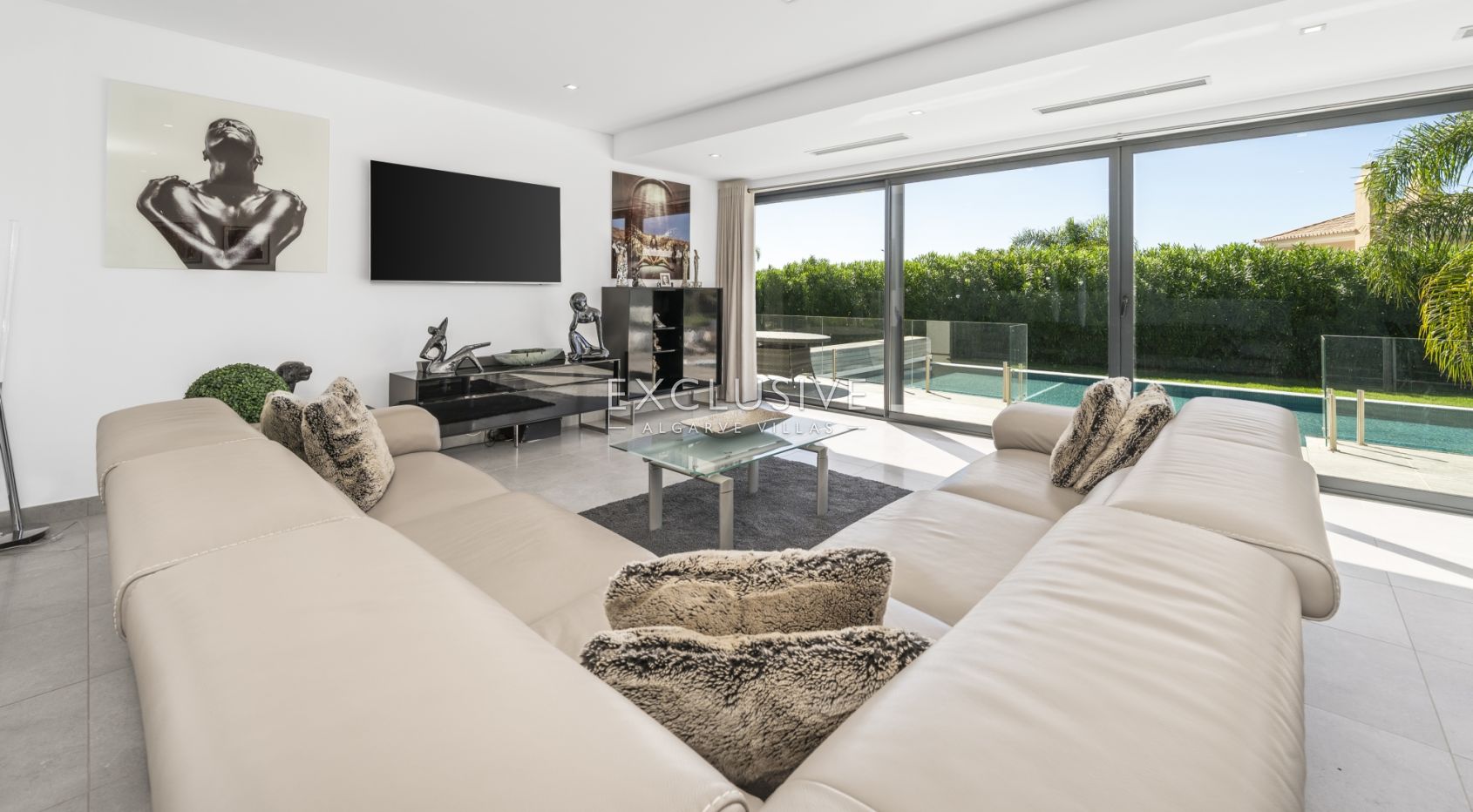 Casa Branca – Élégante villa familiale près de la plage de Porto de Mós, à Lagos