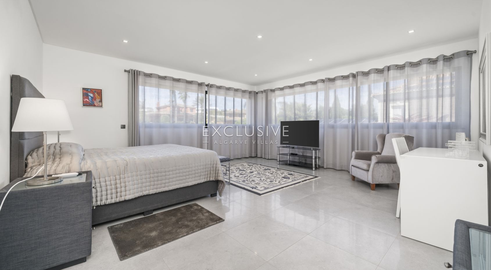 Casa Branca – Élégante villa familiale près de la plage de Porto de Mós, à Lagos