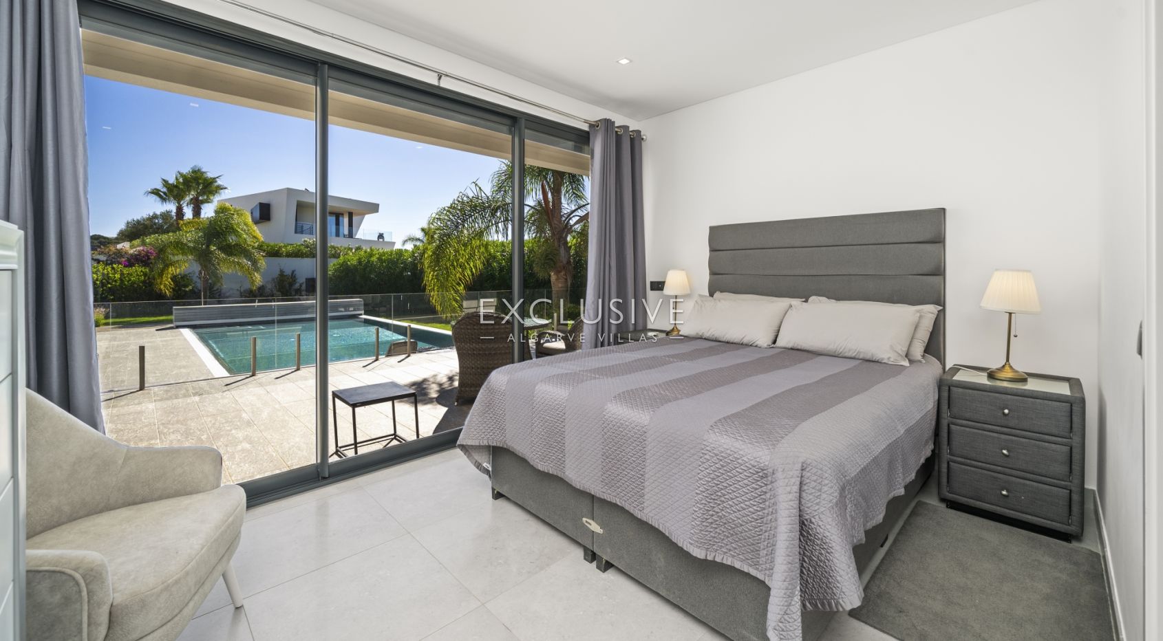 Casa Branca – Élégante villa familiale près de la plage de Porto de Mós, à Lagos
