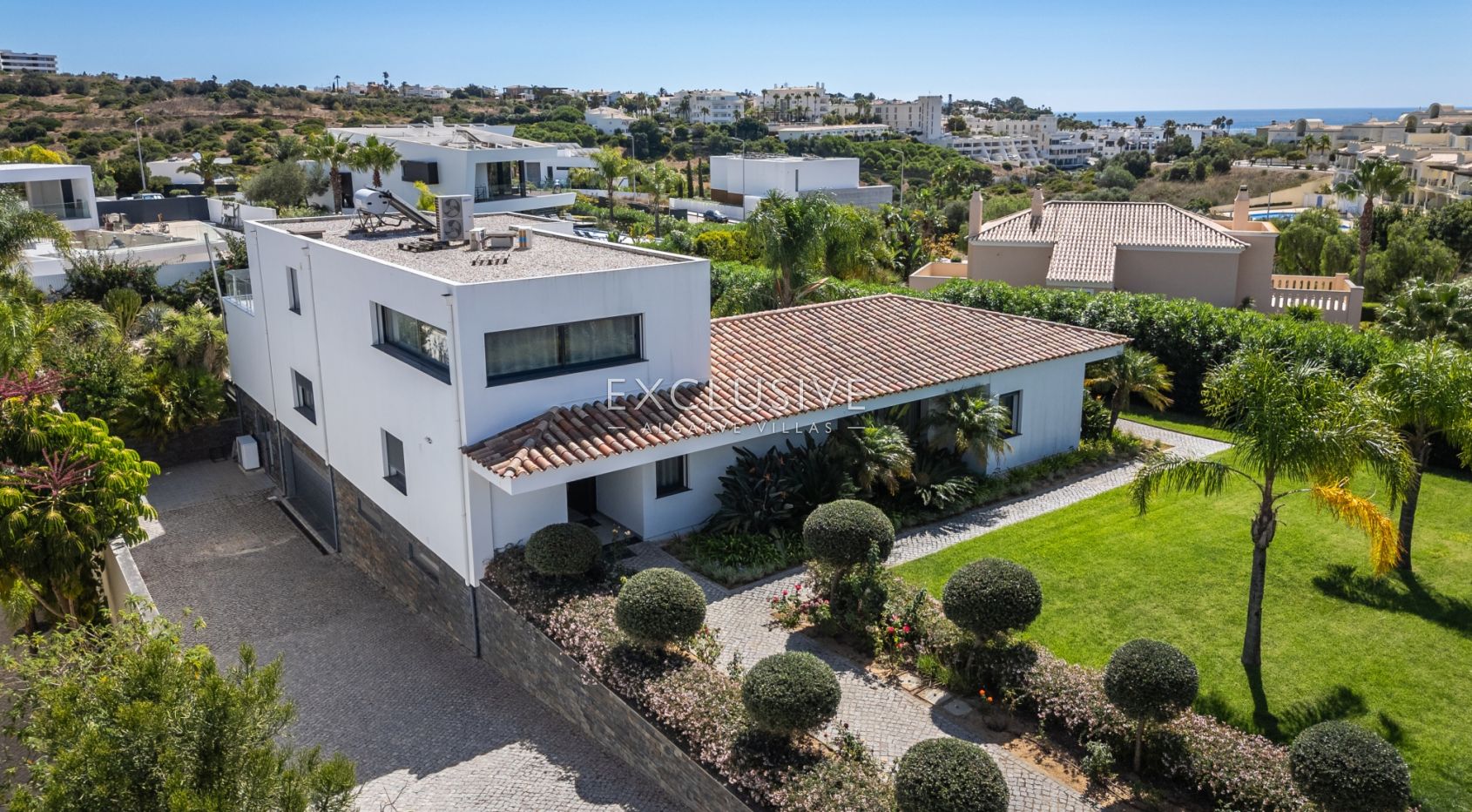 Casa Branca – Élégante villa familiale près de la plage de Porto de Mós, à Lagos