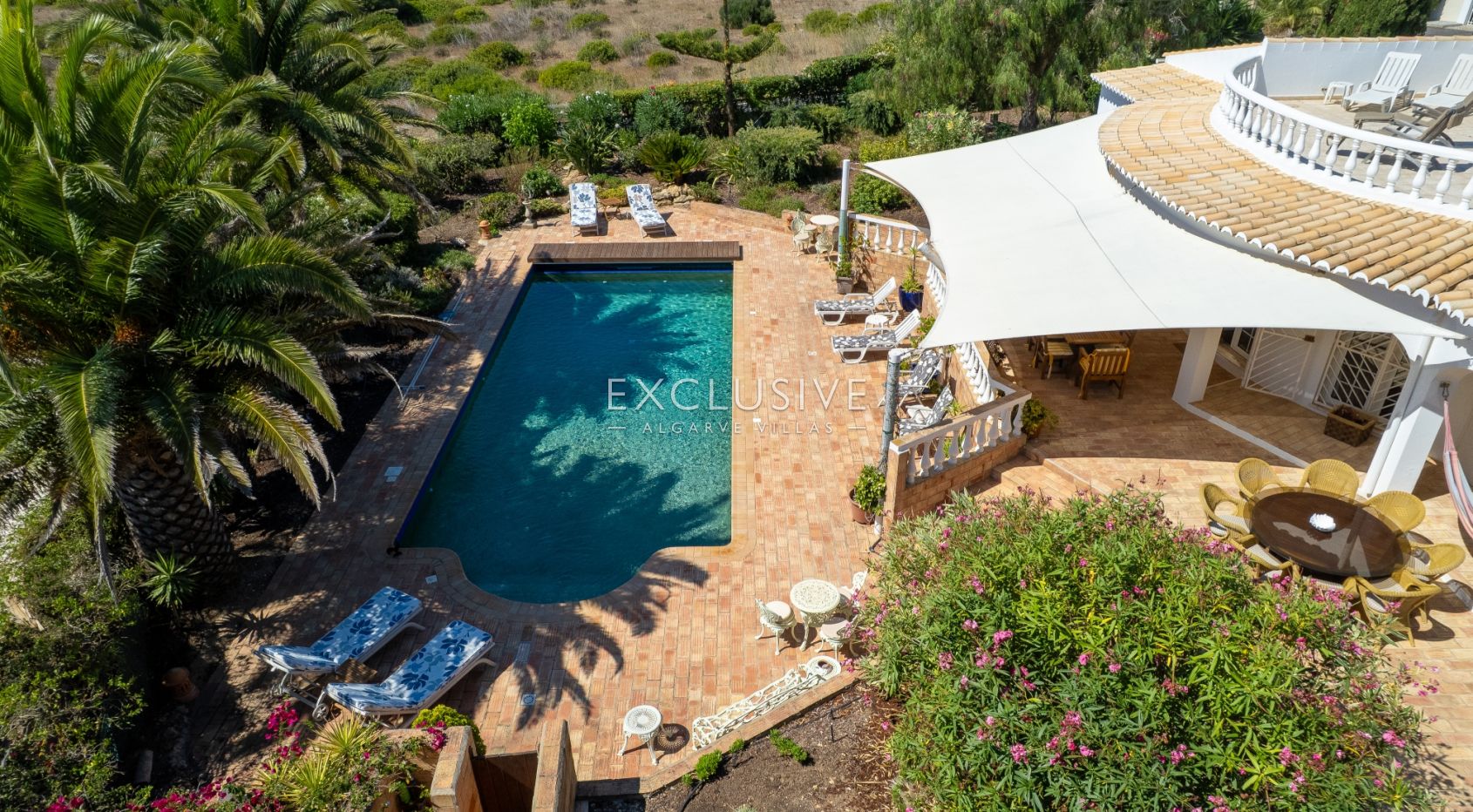 Charming 4Bedroom Villa with Amazing Ocean Views near Praia da Luz and Burgau
