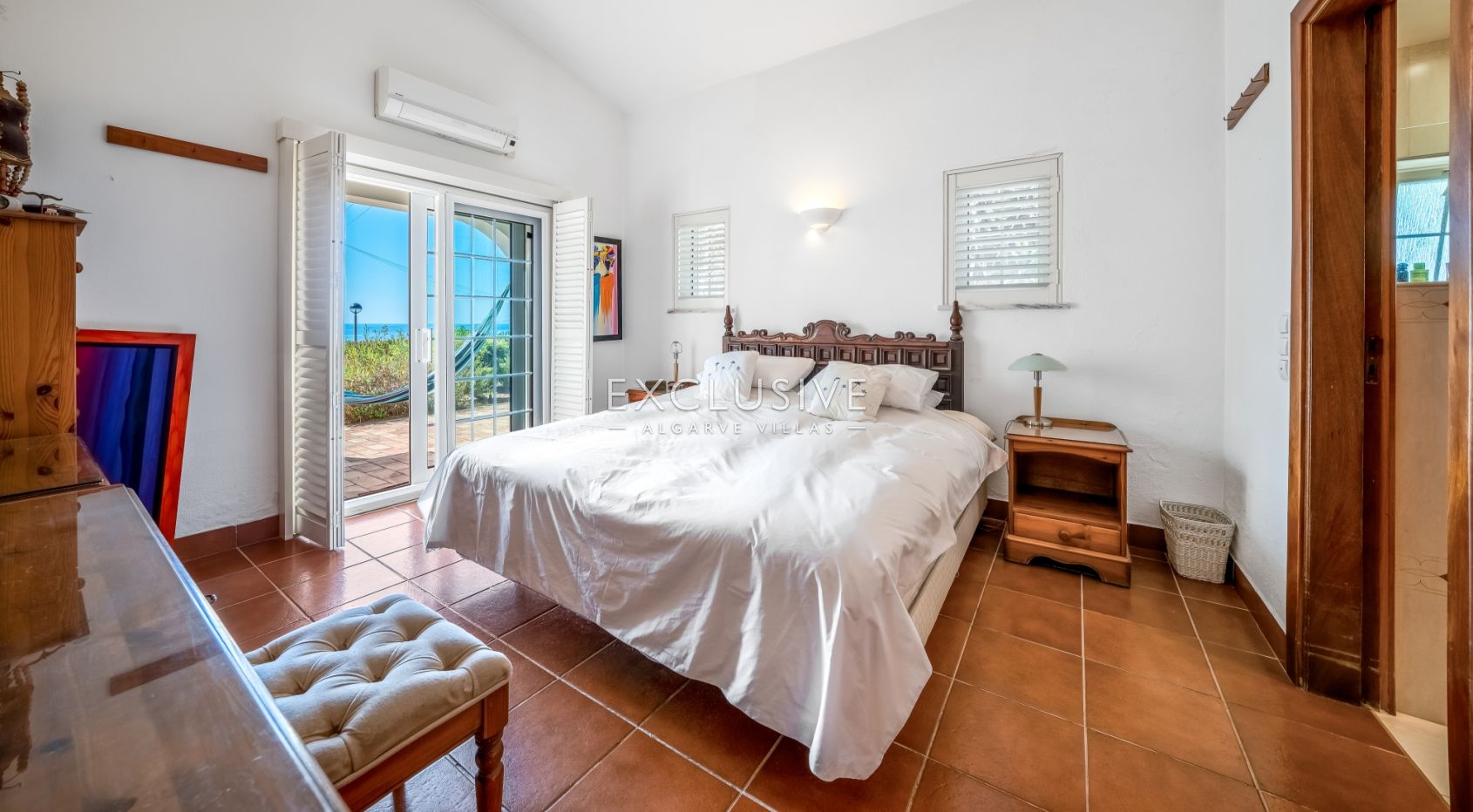 Charming 4Bedroom Villa with Amazing Ocean Views near Praia da Luz and Burgau