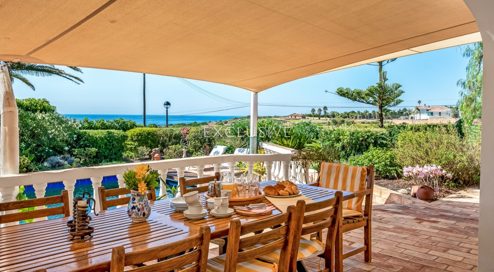 Charming 4 Bedroom Villa with Amazing Ocean Views near Praia da Luz and Burgau