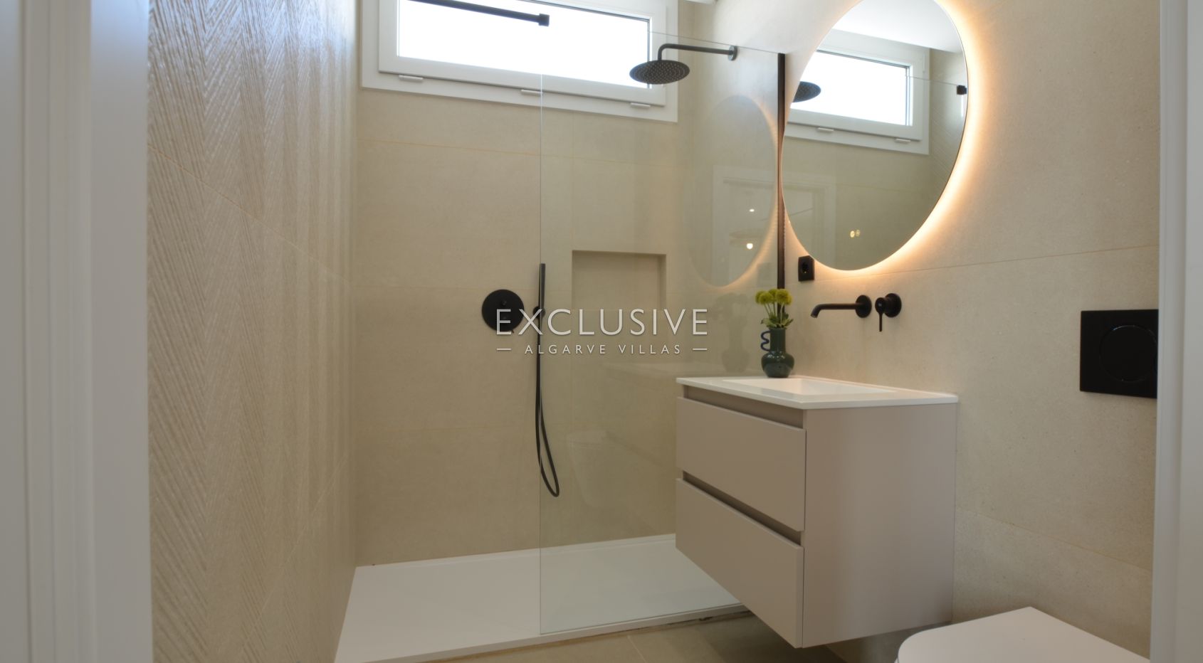 Brand-New Villa Close to Golf and Beach near Vilamoura & Vila Sol