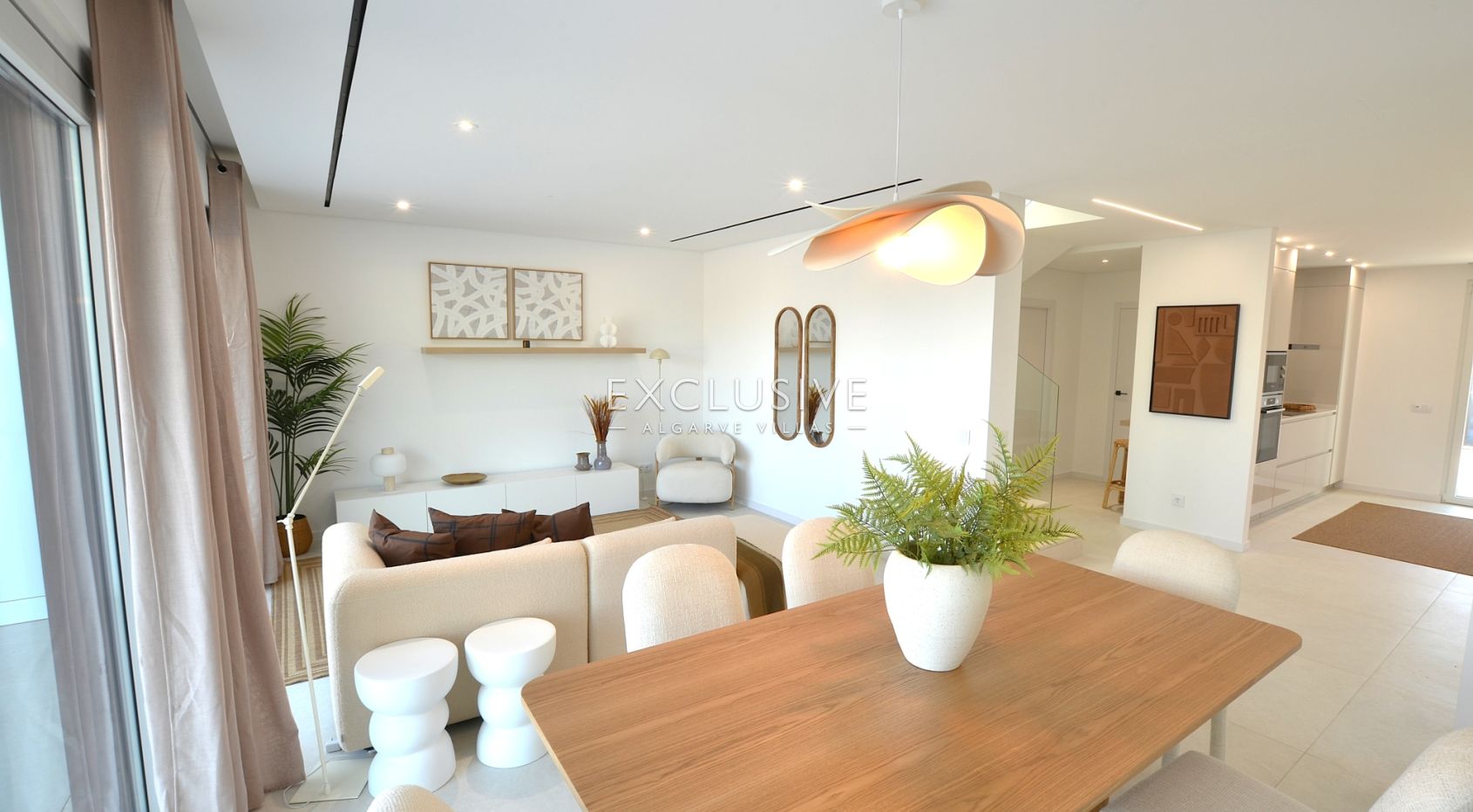 Brand-New Villa Close to Golf and Beach near Vilamoura & Vila Sol