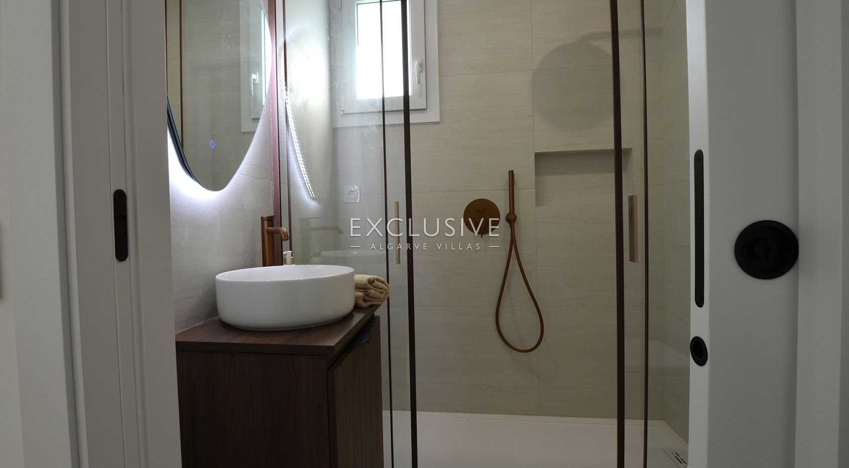 Brand-New Villa Close to Golf and Beach near Vilamoura & Vila Sol