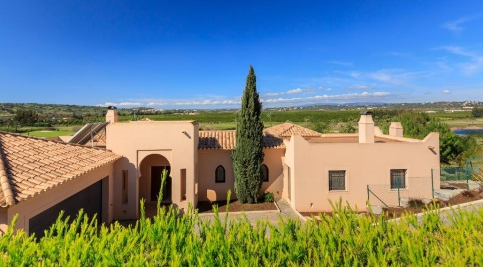 Luxury Four bedroom villa with pool Silves in Golf resort, Algarve