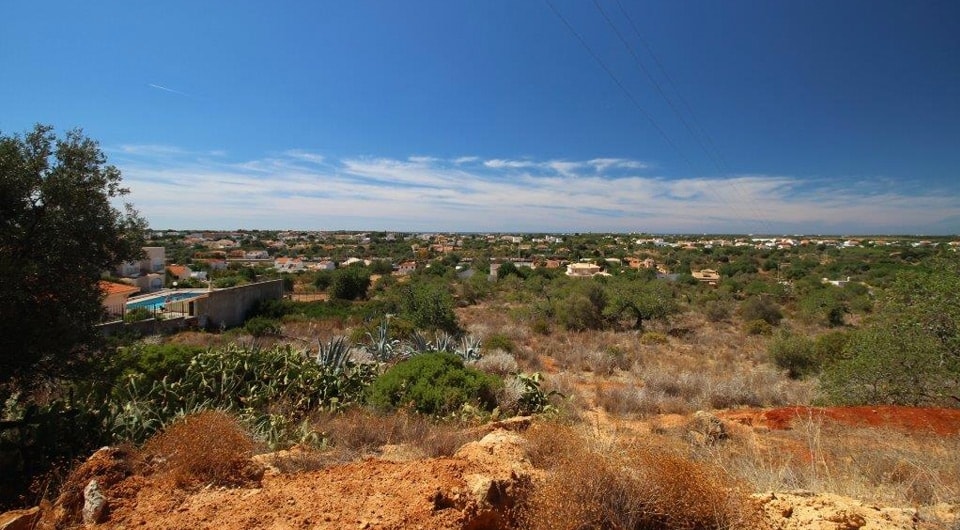 Plot for construction of 5 semi detached villas Loule