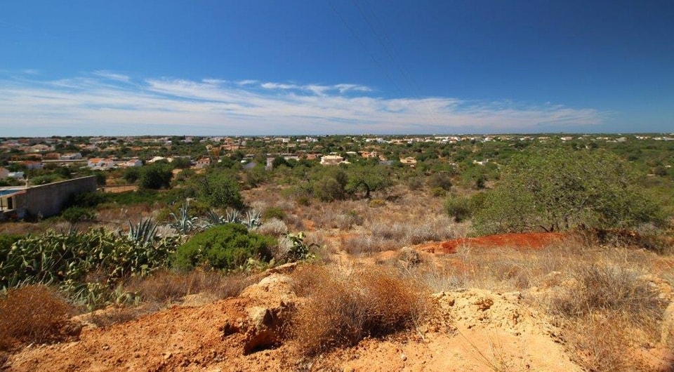 Plot for construction of 5 semi detached villas Loule