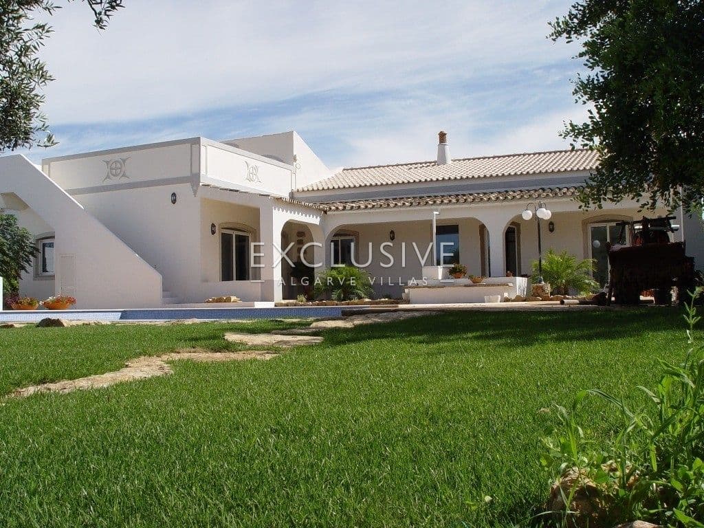 Quinta in Sao Bras de Alportel Quality finishes