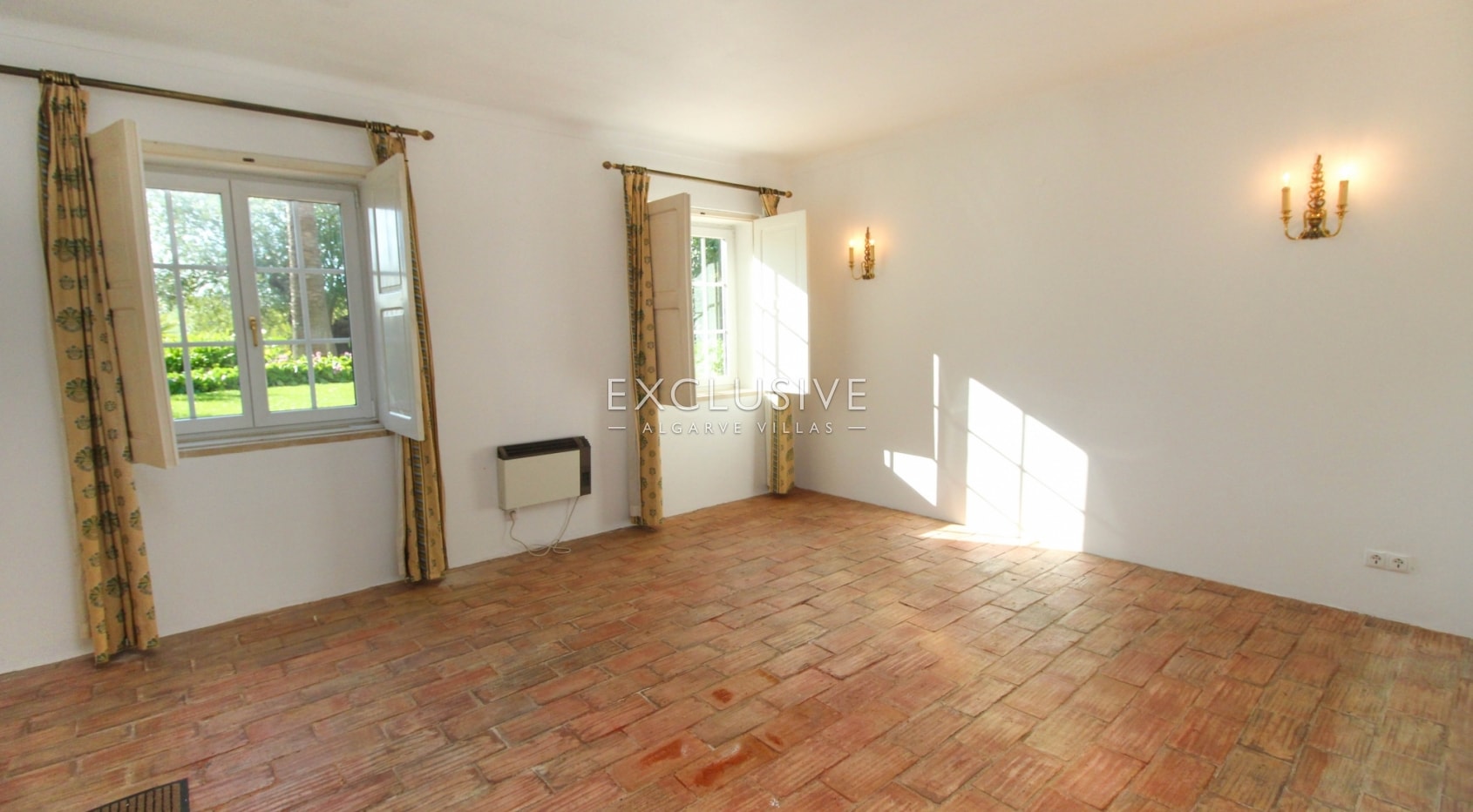 4 bedroom Quinta with Vineyard Lagoa Algarve