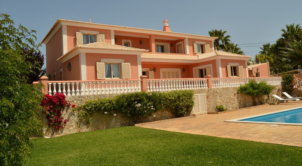 4 bedroom villa with sea views in Praia da Luz in West Algarve
