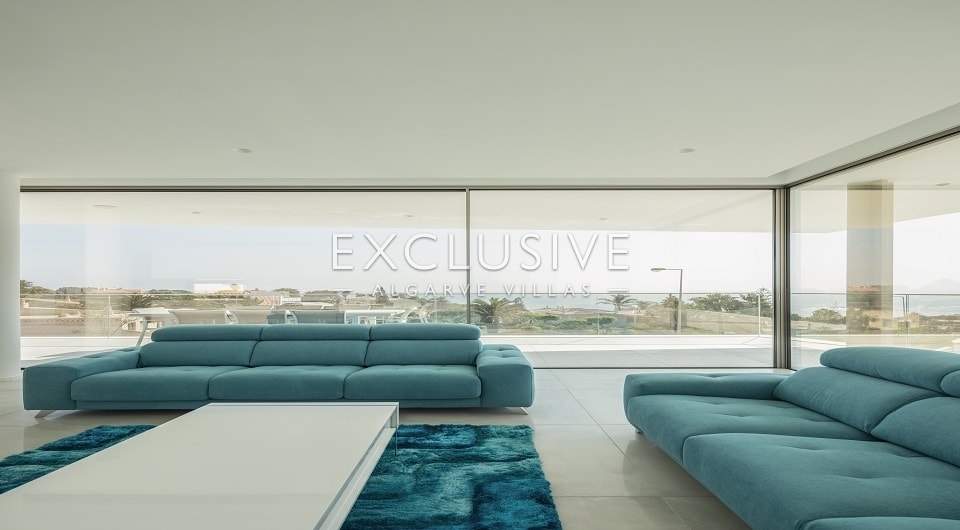Prachtig ontworpen moderne villa op 400 meter van het strand van Lagos West Algarve