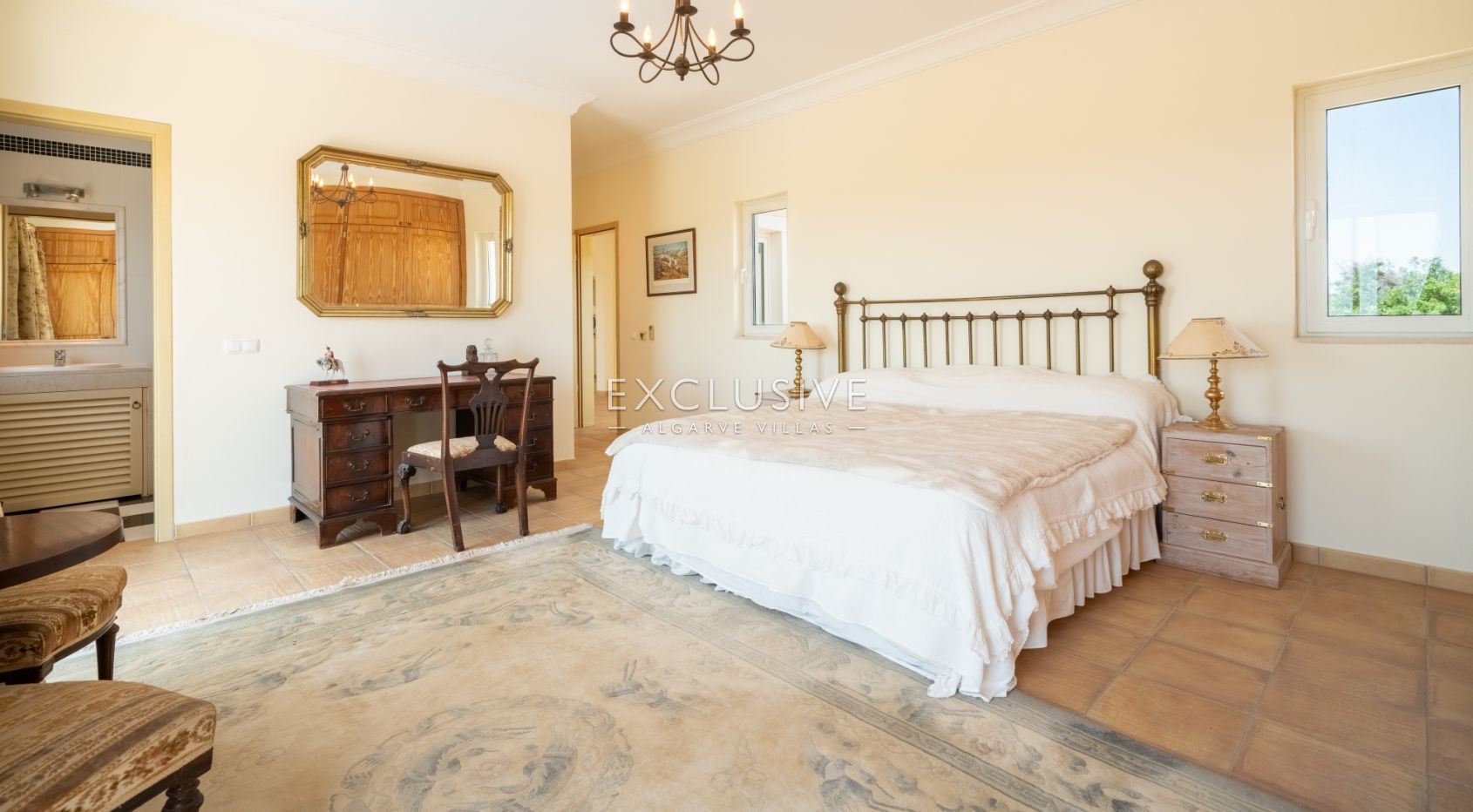 Wunderschönes klassisches Herrenhaus mit 7 Schlafzimmern und herrlichem Meerblick in Po