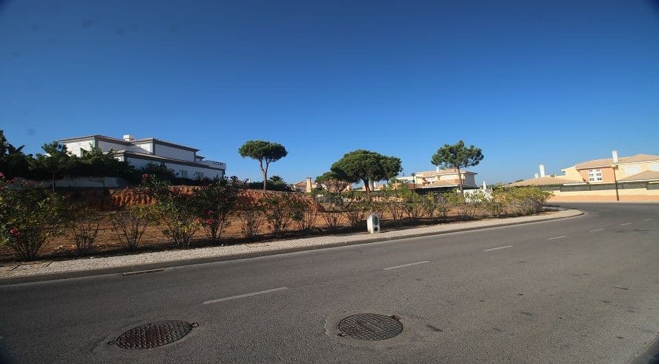 Plot in der Urbanisation Quinta do Lago-2