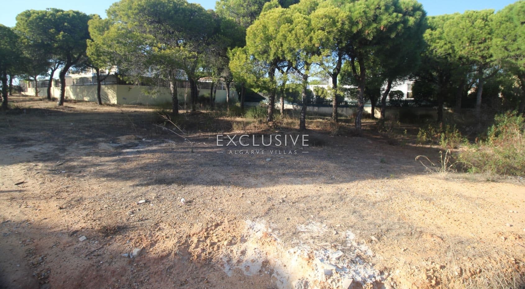 Plot for construction of a villa near Quinta do lago-2