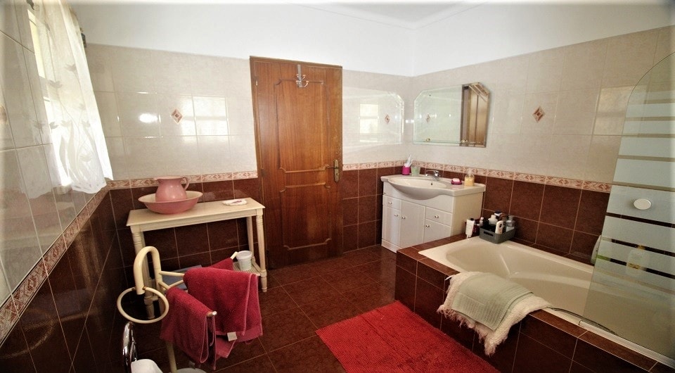 3 slaapkamer villa met zwembad in Carvoeiro West Algarve