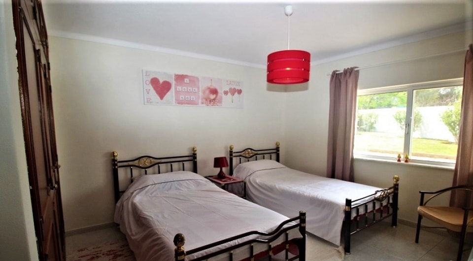 3 slaapkamer villa met zwembad in Carvoeiro West Algarve