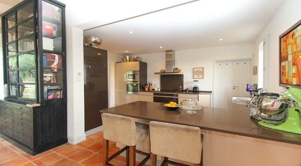 SOLD - High quality recent build villa near Loule in quiet setting