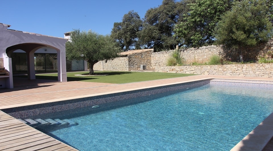 SOLD - High quality recent build villa near Loule in quiet setting
