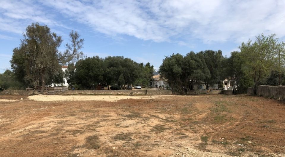 Large plot for construction in a quiet area of Almancil, near golf resorts, Algarve