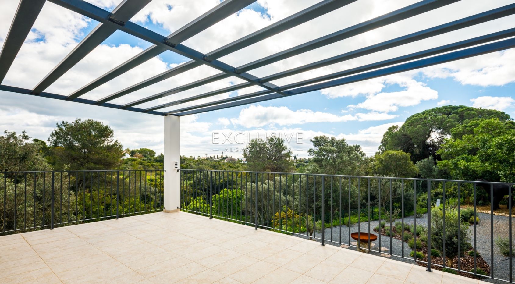 Villa neuve de 5 lits près de la plage de Carvoeiro