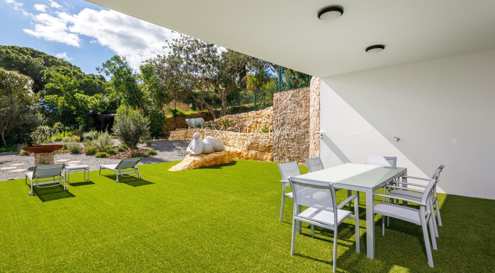 Villa neuve de 5 lits près de la plage de Carvoeiro