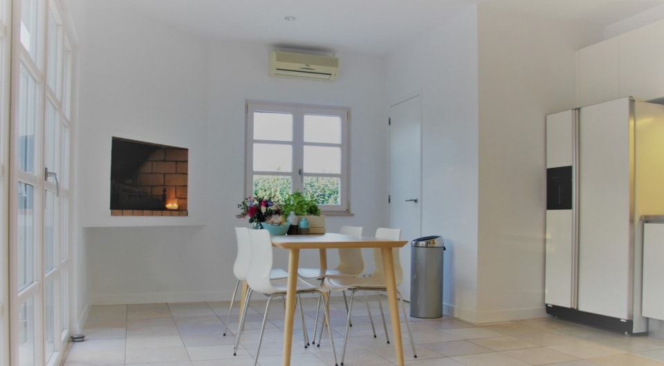 SOLD - Contemporary "Quinta" style villa with 5 bedrooms and ample grounds, Tavira