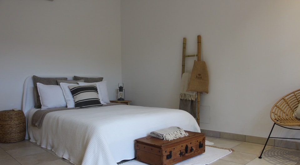 SOLD - Contemporary "Quinta" style villa with 5 bedrooms and ample grounds, Tavira