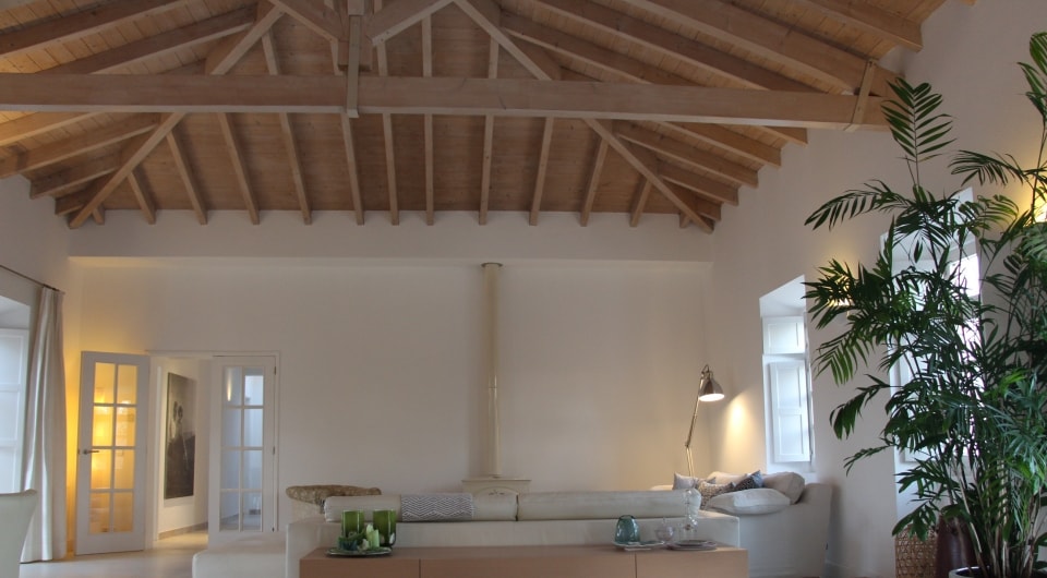 SOLD - Contemporary "Quinta" style villa with 5 bedrooms and ample grounds, Tavira