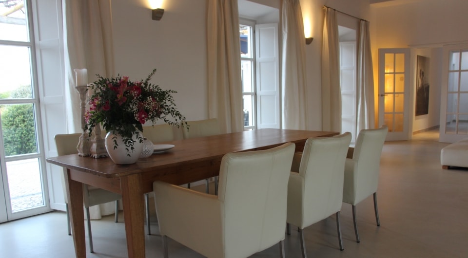 SOLD - Contemporary "Quinta" style villa with 5 bedrooms and ample grounds, Tavira