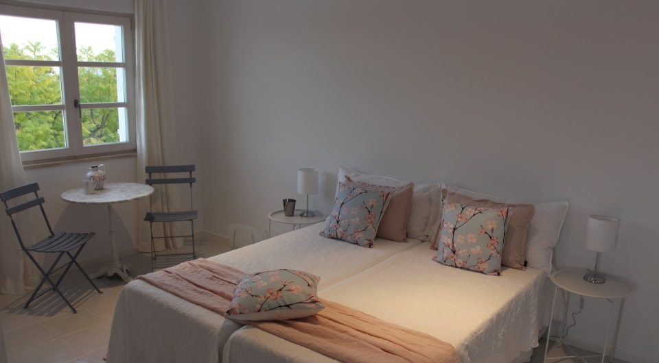 SOLD - Contemporary "Quinta" style villa with 5 bedrooms and ample grounds, Tavira