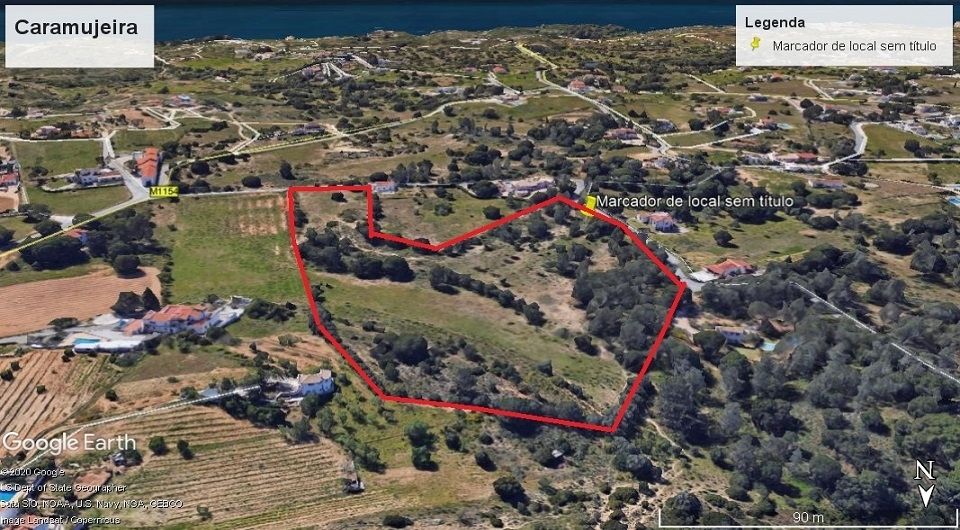 Plot near Caramujeira with ruin, Algarve