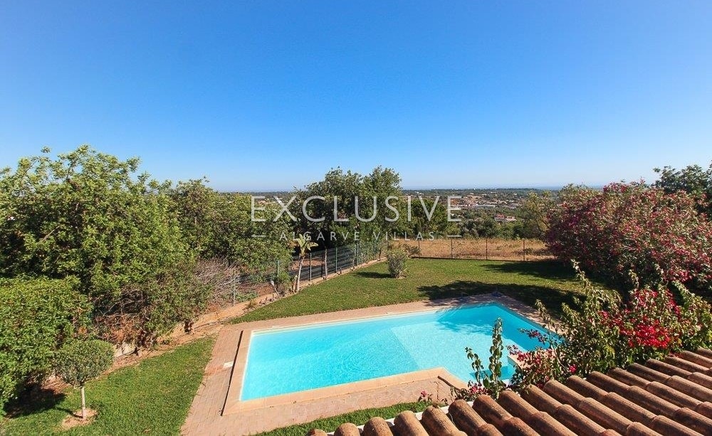 Charming traditional 4 bedrooms country villa close to Vilamoura, Algarve