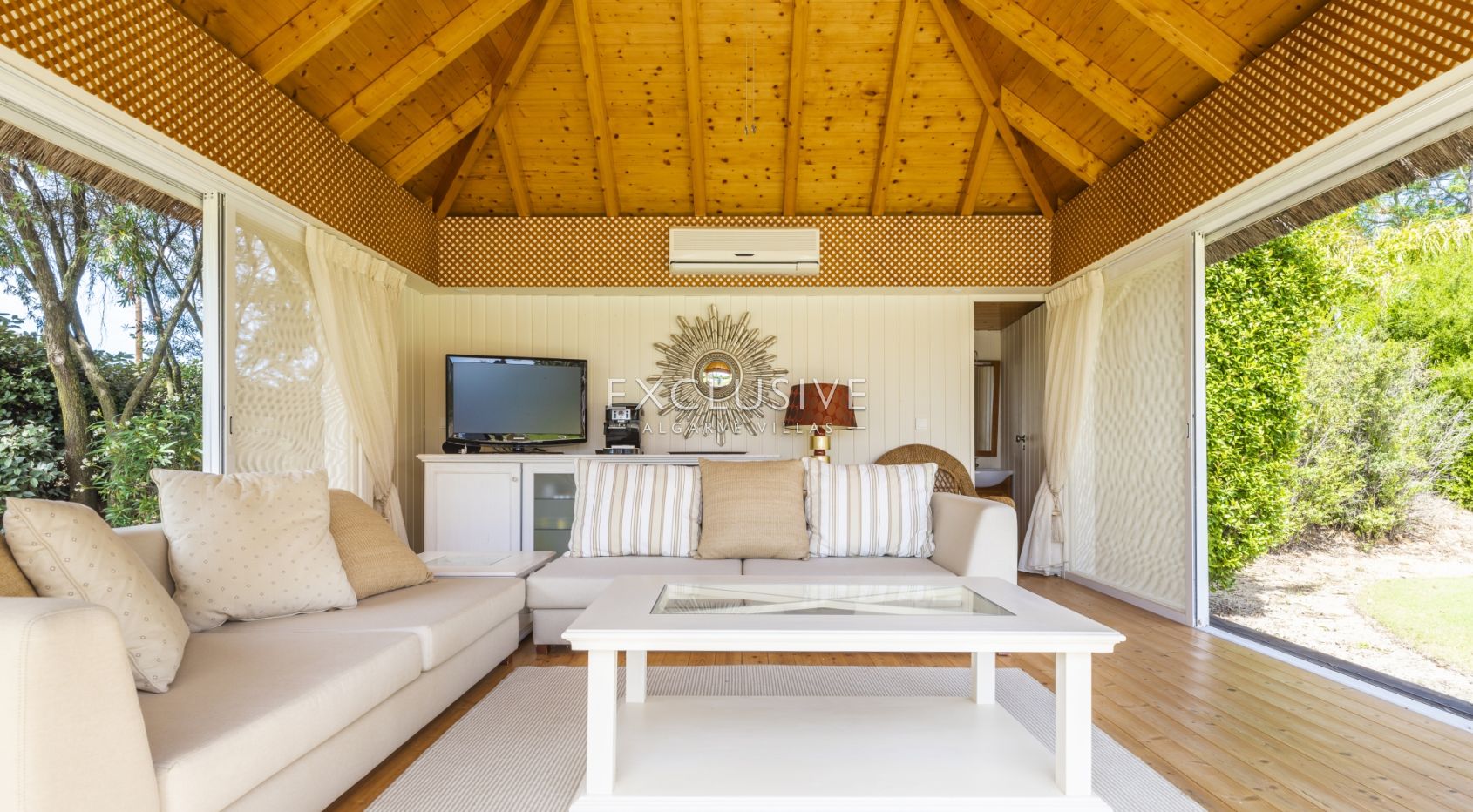 Luxury Equestrian Estate Horse Stables Arena Olhão East Algarve