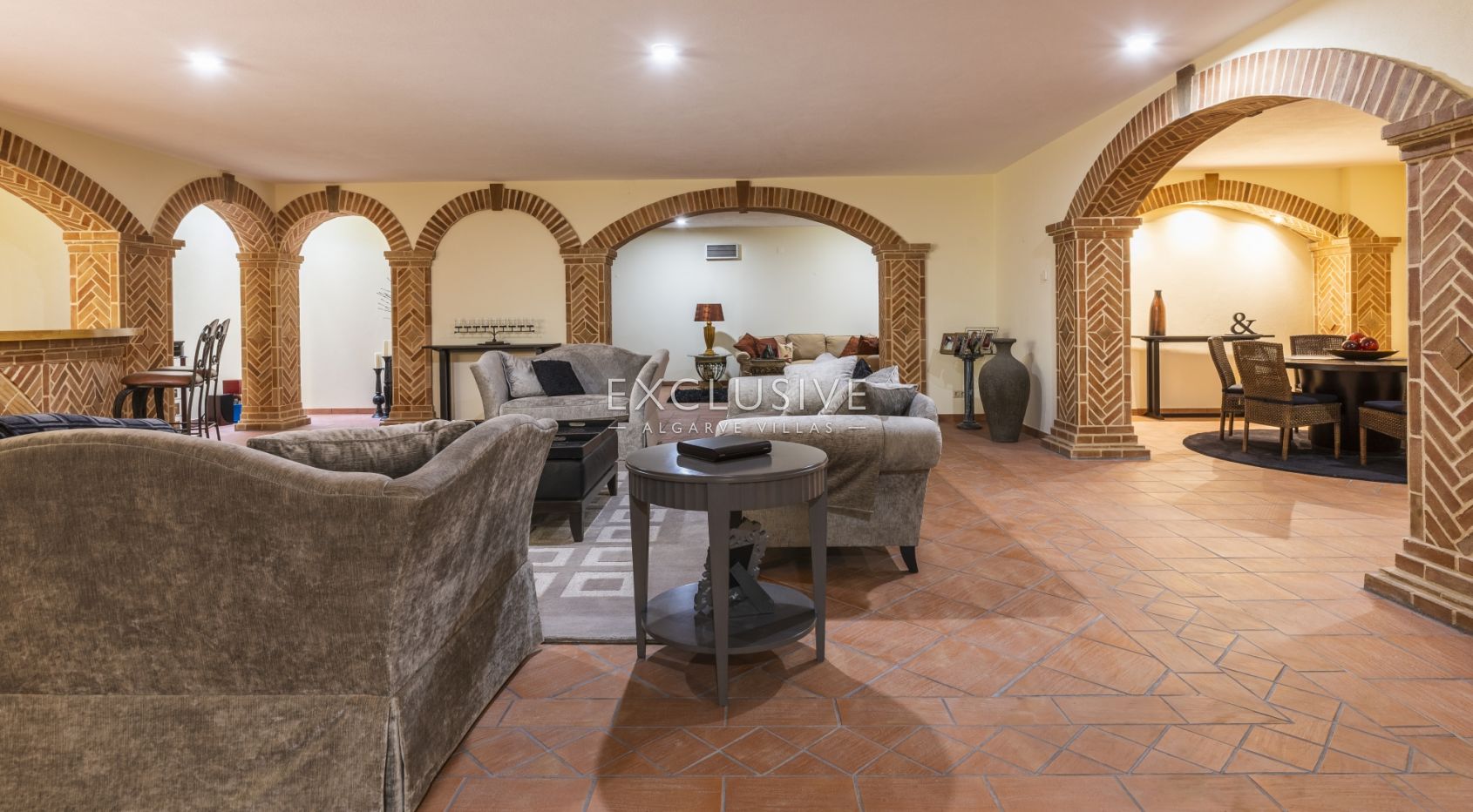 Luxury Equestrian Estate Horse Stables Arena Olhão East Algarve