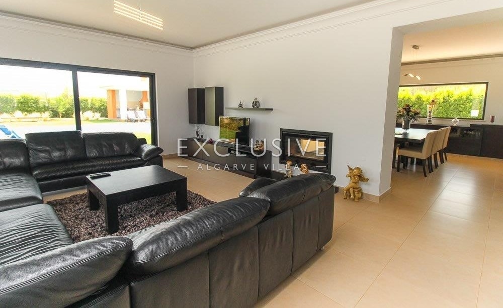 Beautiful and modern country villa near Lagos and the Palmares golf course