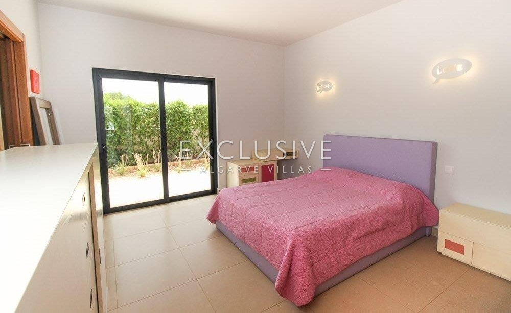 Beautiful and modern country villa near Lagos and the Palmares golf course