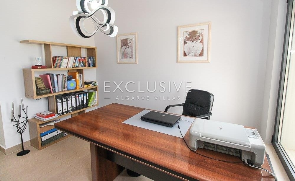 Beautiful and modern country villa near Lagos and the Palmares golf course