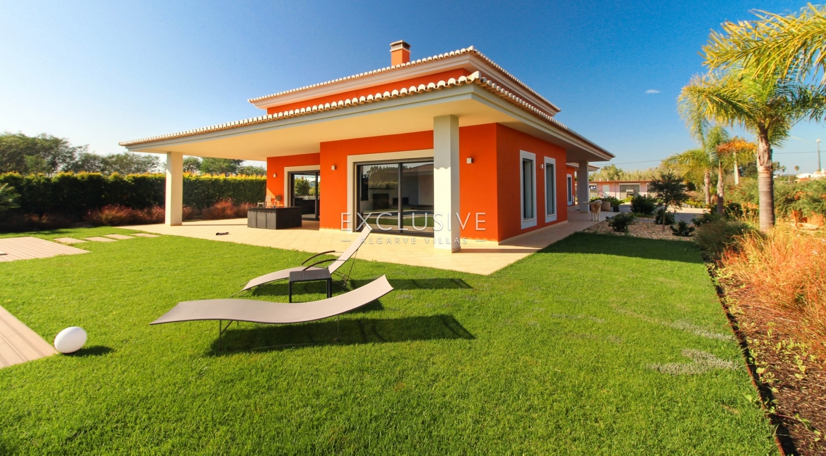 Beautiful and modern country villa near Lagos and the Palmares golf course