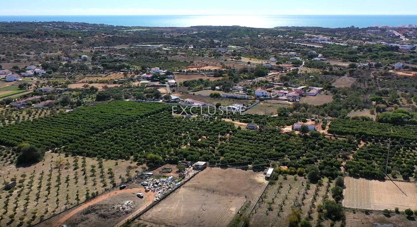4 ha oder Land in der Nähe von Vale do Lobo mit Projekt für ein großes Haus mit Swimmingpool, zu ver
