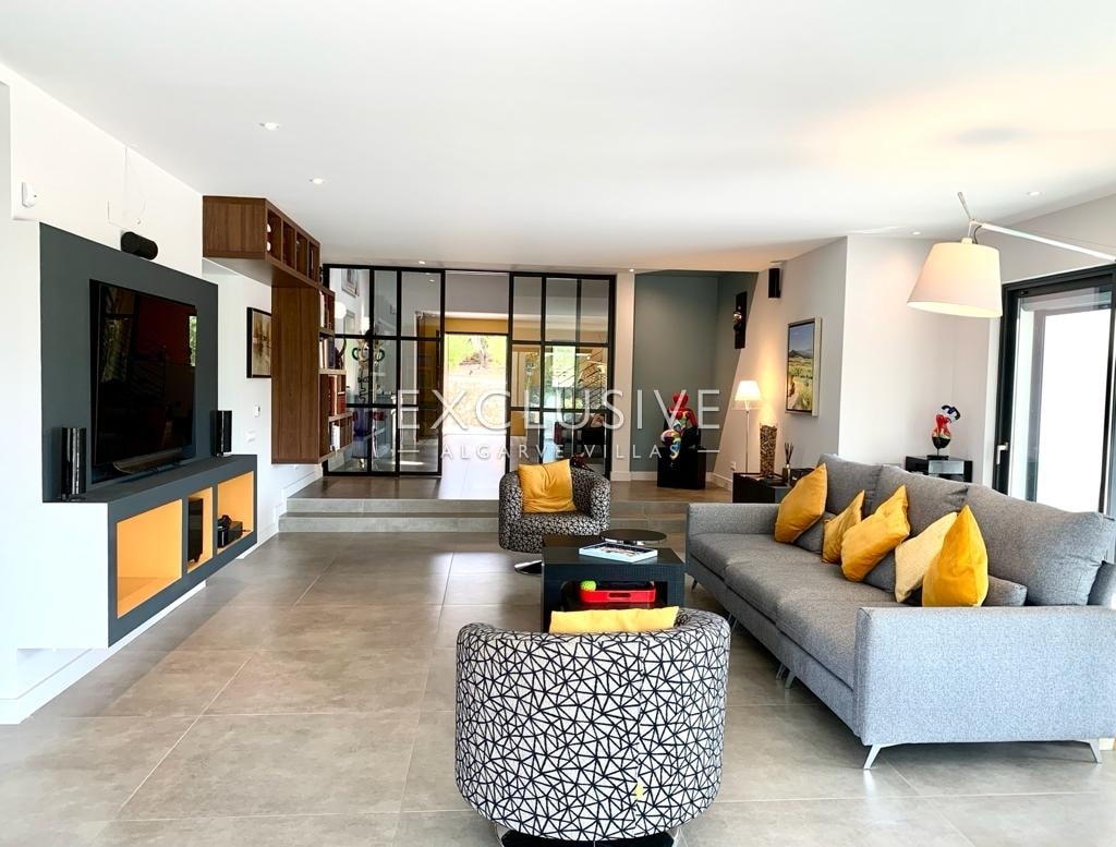 Charming 5 bedroom Villa with pool Alvor, Algarve