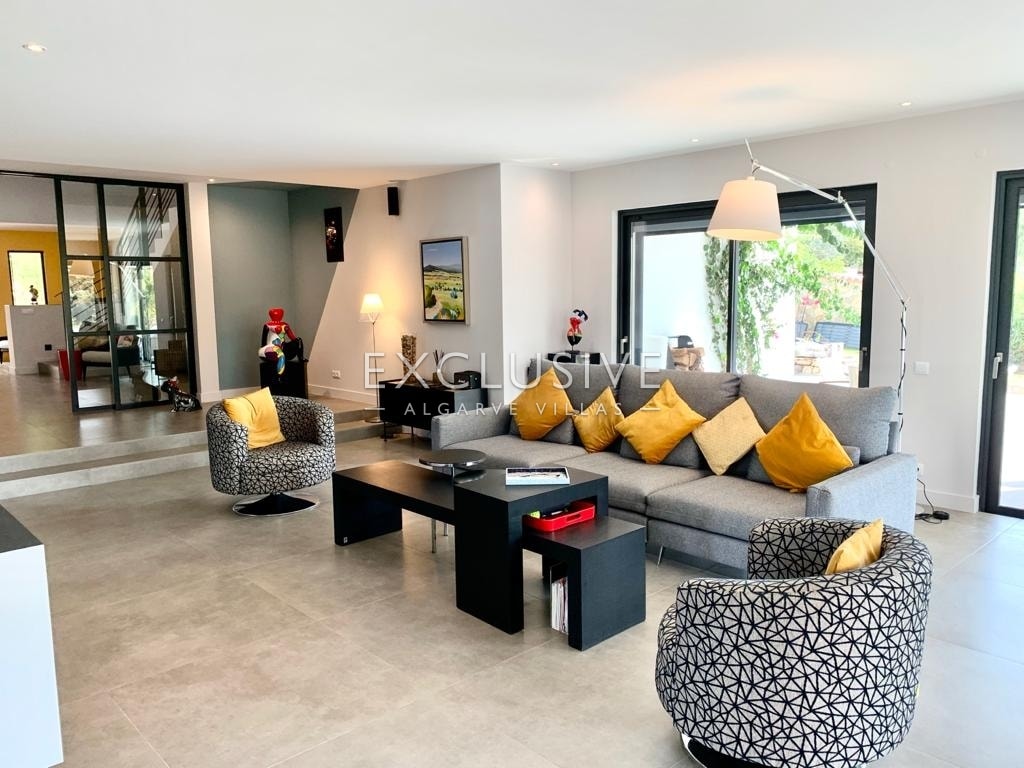 Charming 5 bedroom Villa with pool Alvor, Algarve