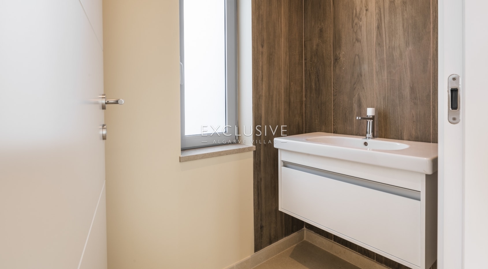 Luxurious brand new four bedroom villa near Vale Lobo, Algarve