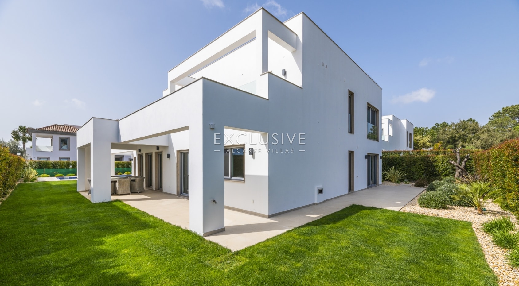 Luxurious brand new four bedroom villa near Vale Lobo, Algarve