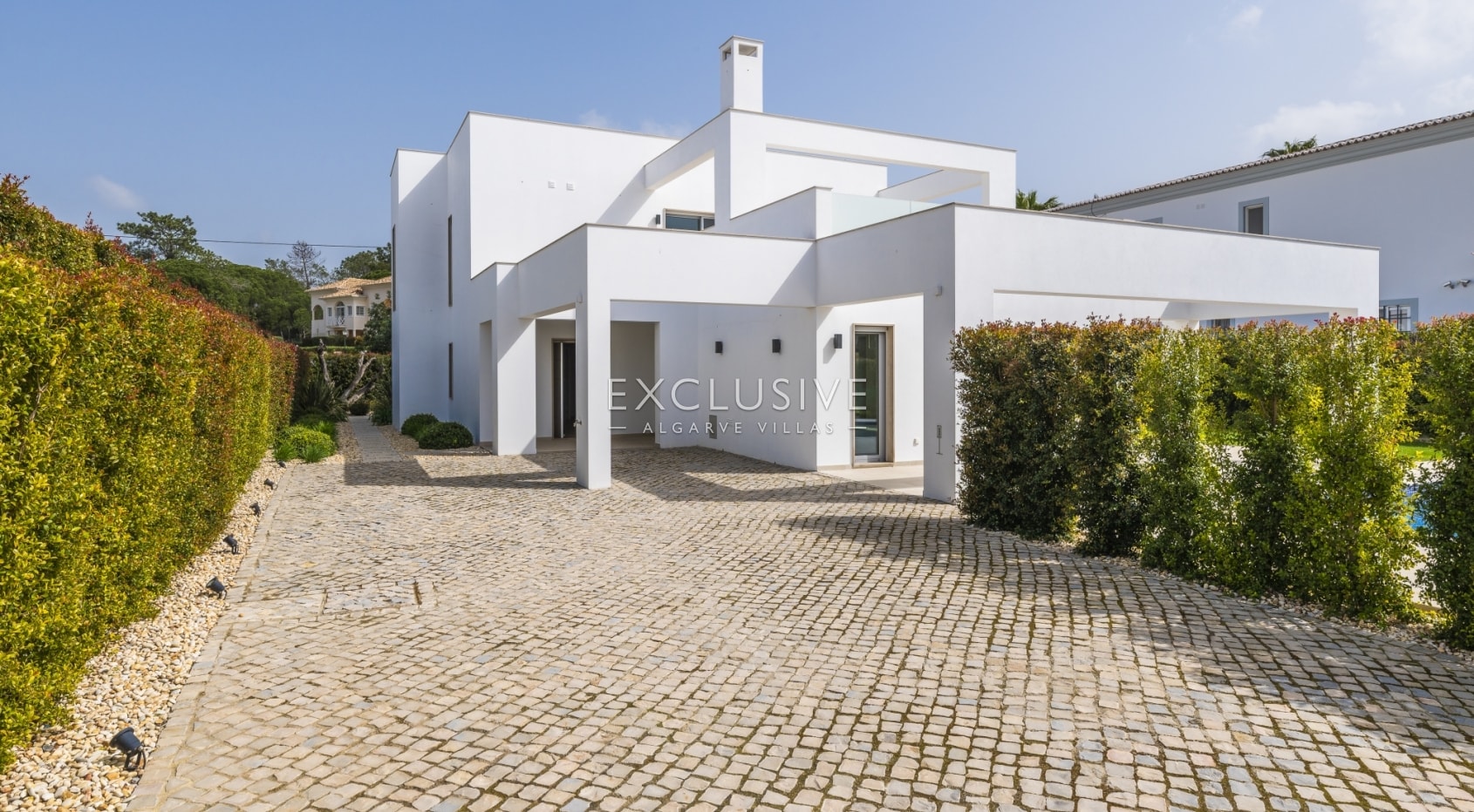 Luxurious brand new four bedroom villa near Vale Lobo, Algarve