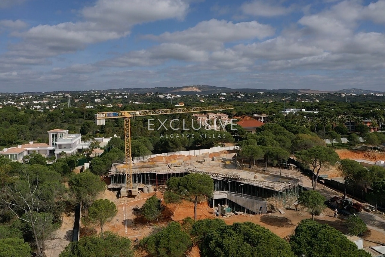 Luxuosa moradia contemporânea, com piscina em resort de golfe, Vilamoura, Algarve