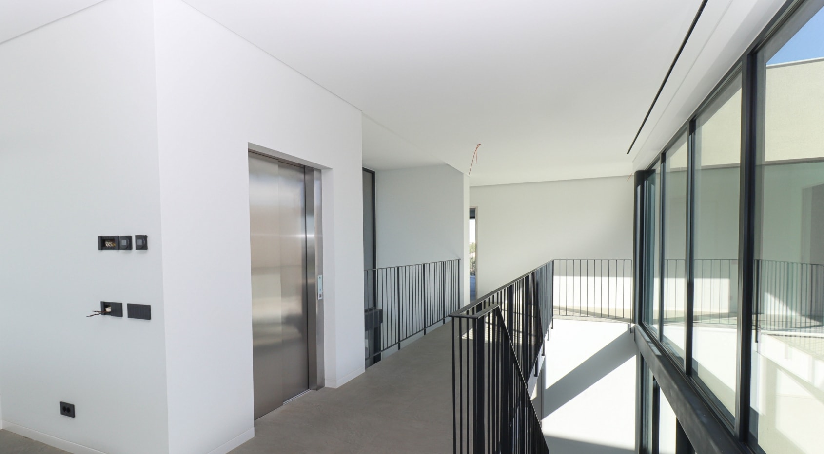 Moradia contemporânea V3 com vista para o mar - Ferragudo