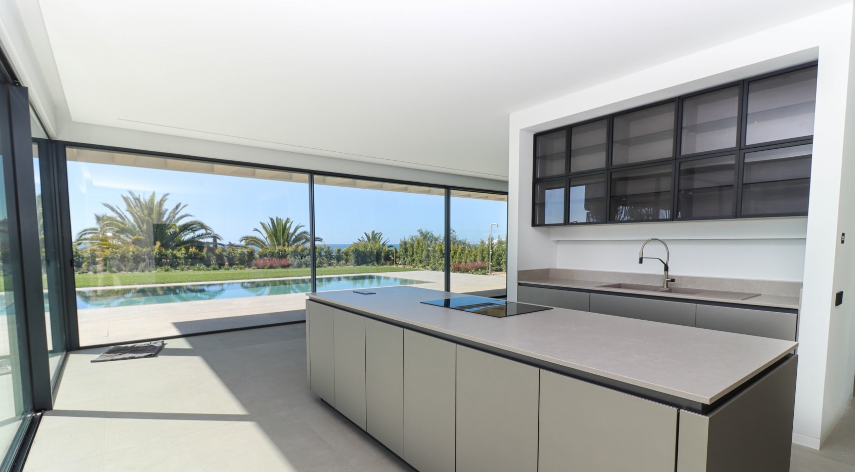 Moradia contemporânea V3 com vista para o mar - Ferragudo